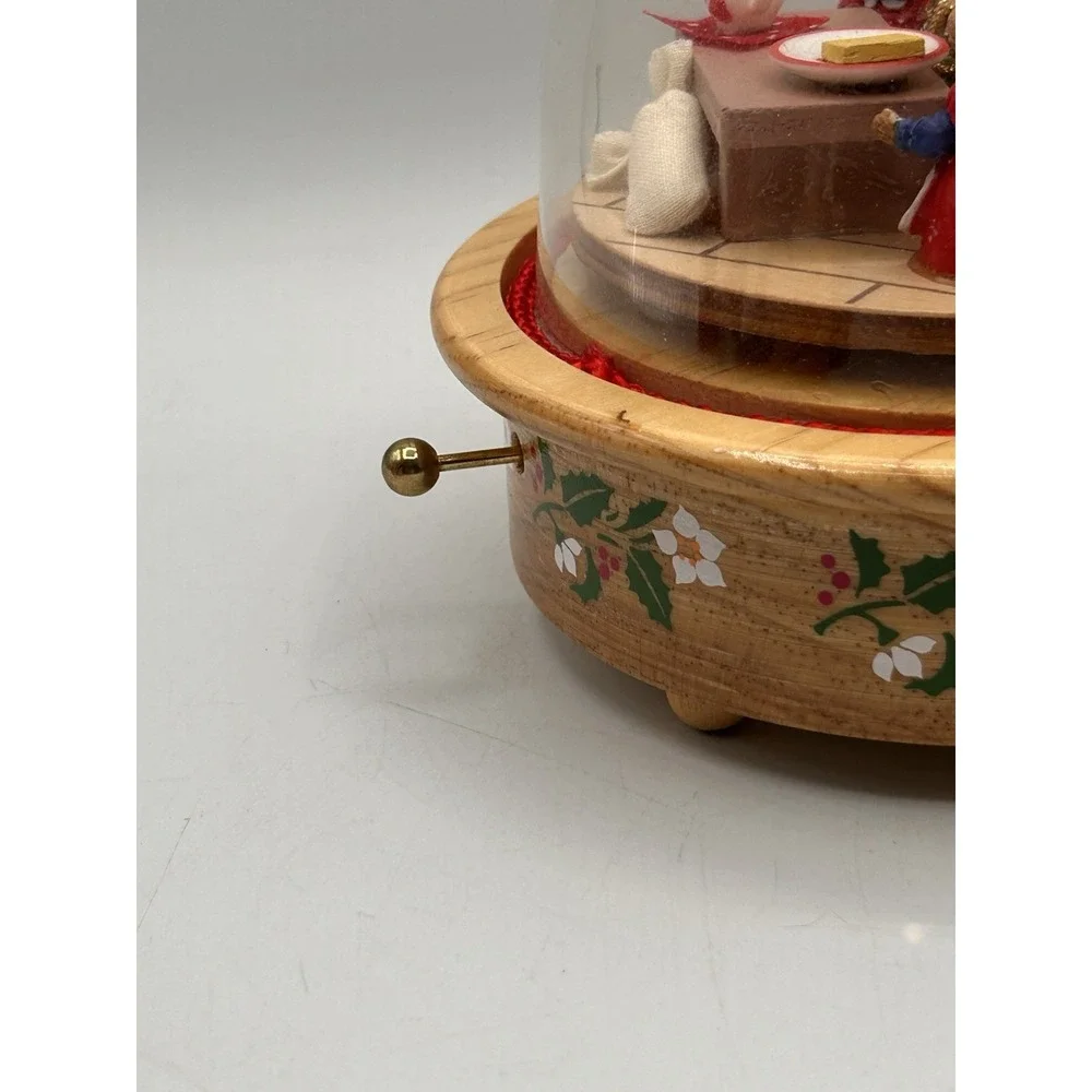 Vintage Enesco Christmas Mice‎ Cheese Cloche Musical Animated 1990 Music Box
